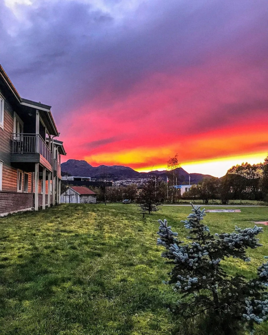 Førde Gjestehus og Camping