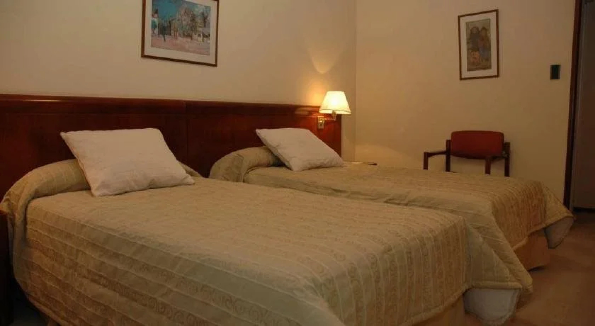 Hotel Dr. Cesar C. Carman