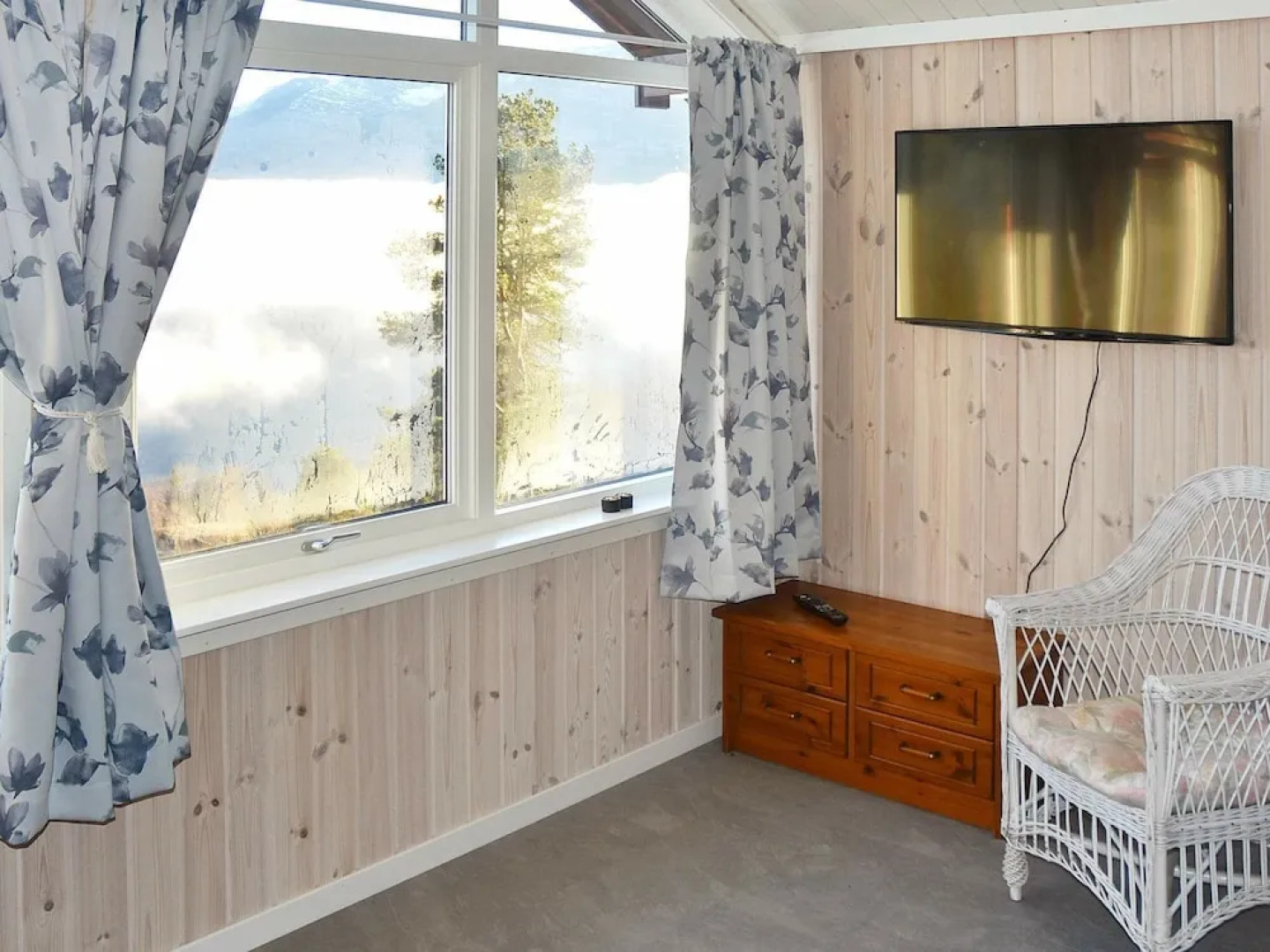 6 Person Holiday Home in Blaksæter