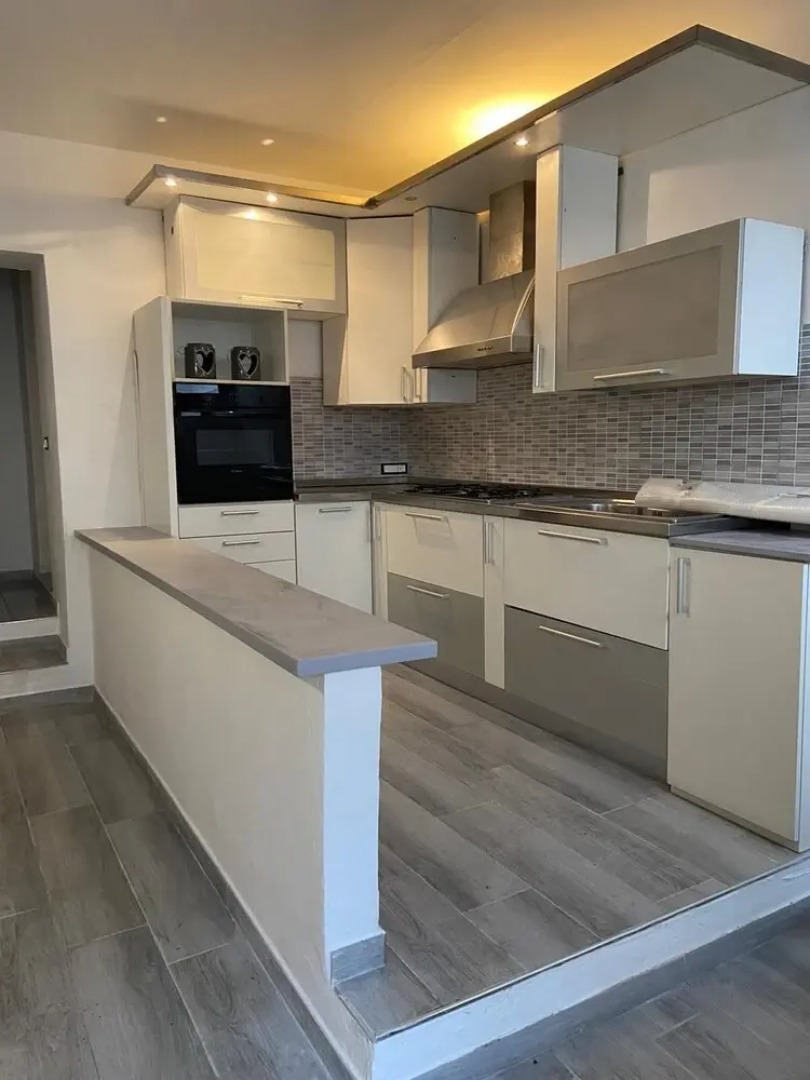 House With 2 Bedrooms in Caprona, With Terrace and Wifi Near the Beach