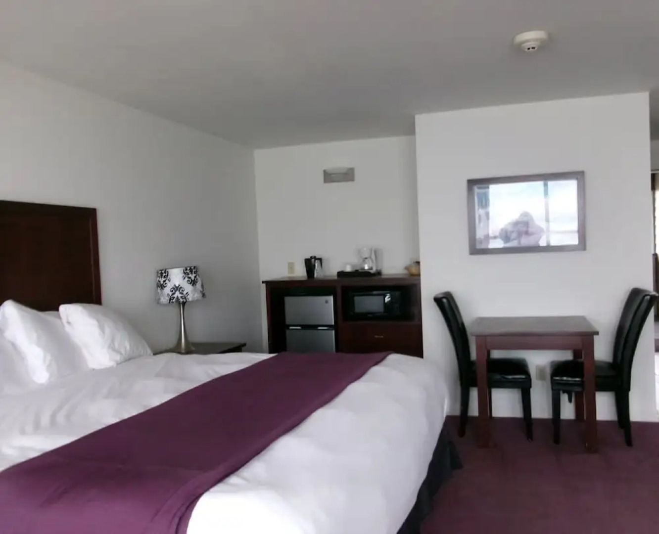 Seahorse Oceanfront Lodge