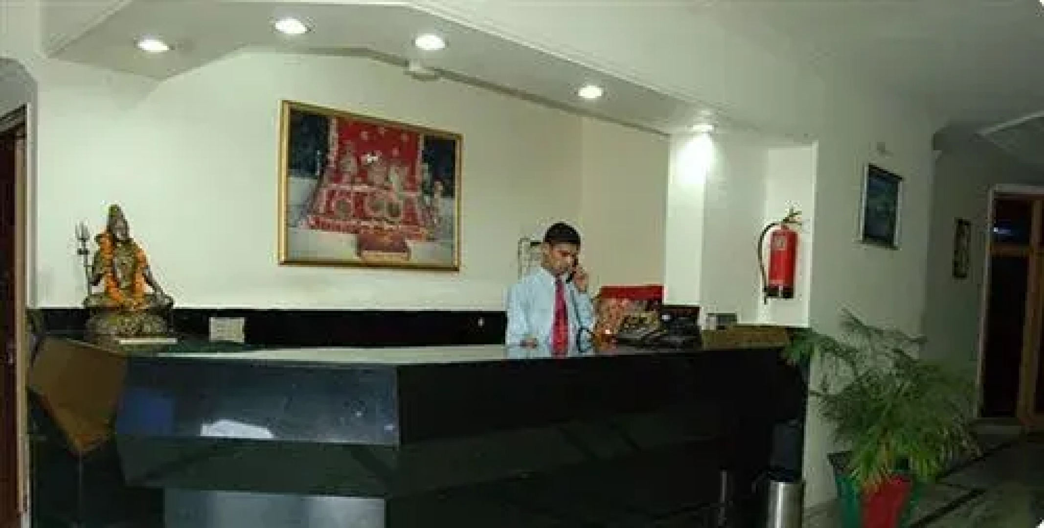 Oyo 13326 Gupta Palace