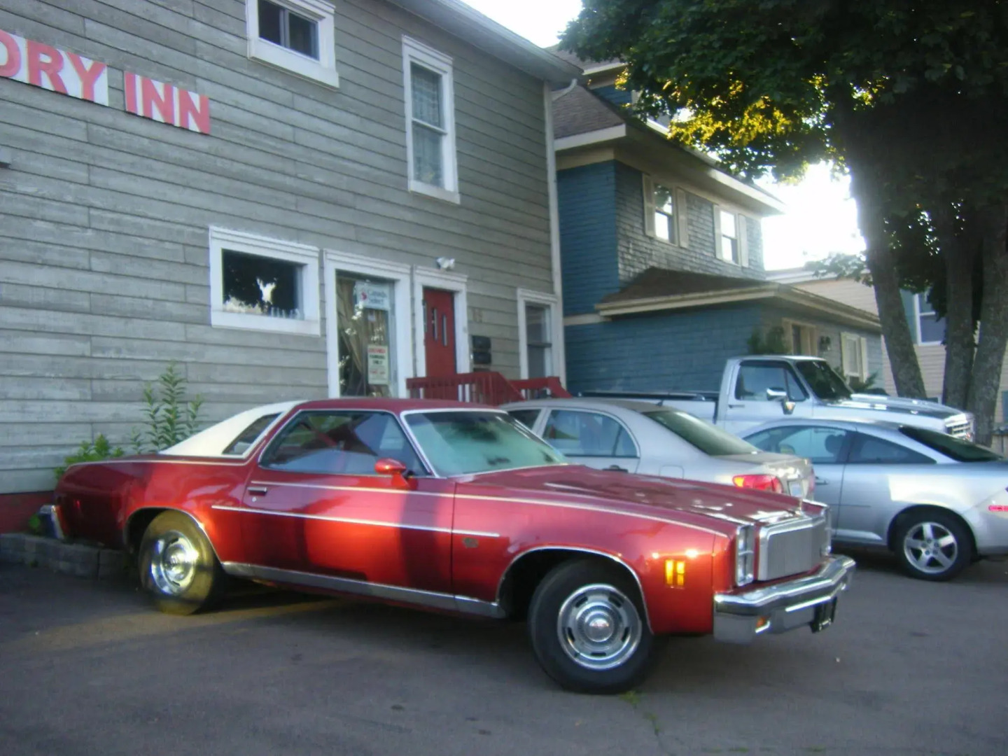 Glory Inn Downtown Moncton