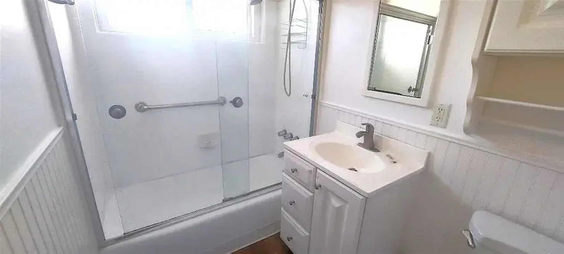 Full 1 Bed Beach Condo #227 1 Bedroom Condo by RedAwning