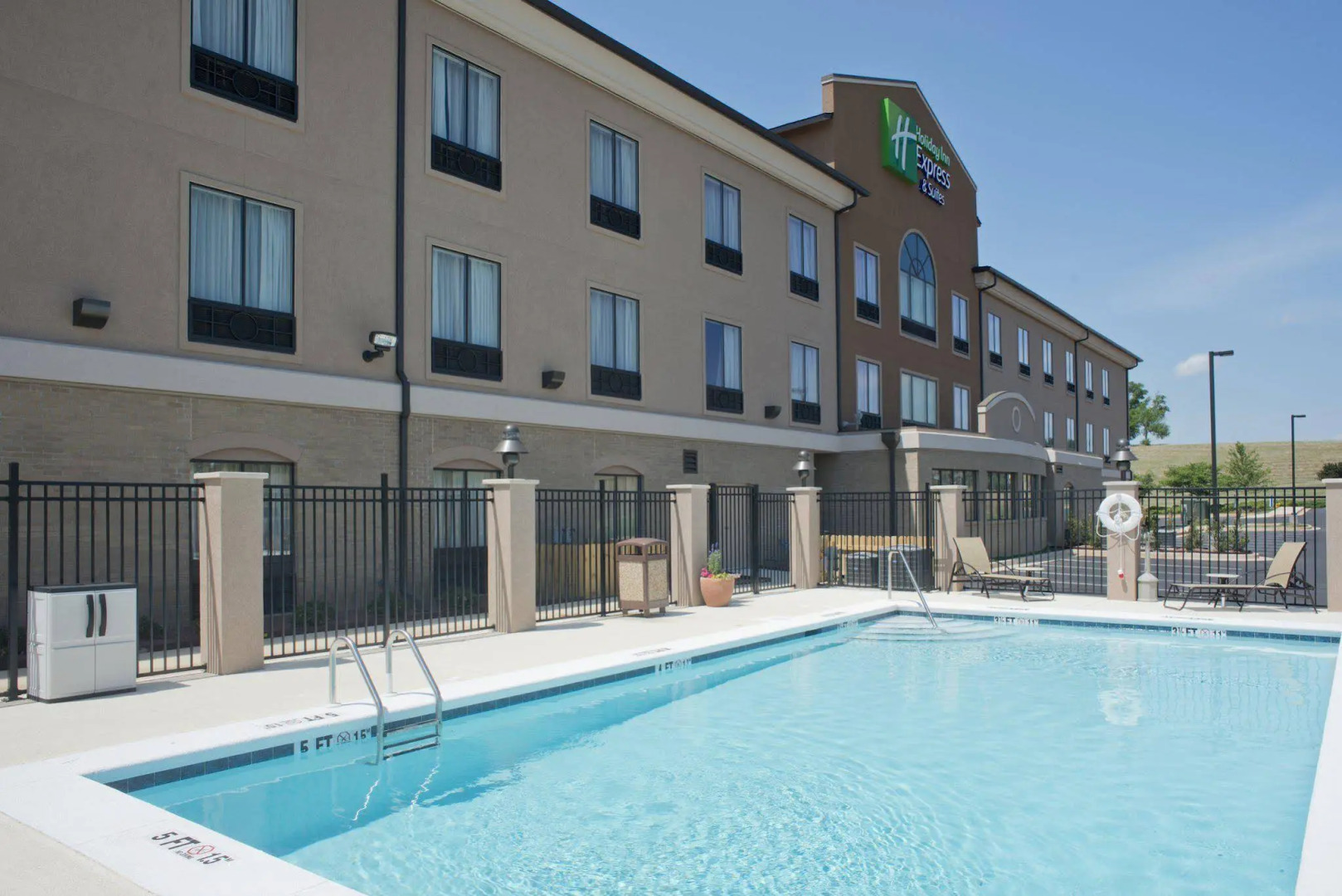 Holiday Inn Express Hotel & Suites Prattville South by IHG
