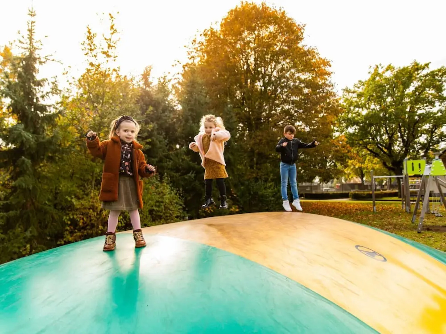 Cozy Group Stay w/ Fireplace