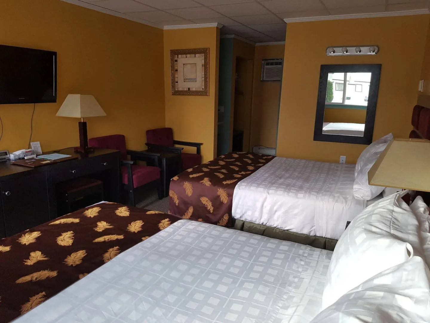 Alpine Inn & Suites