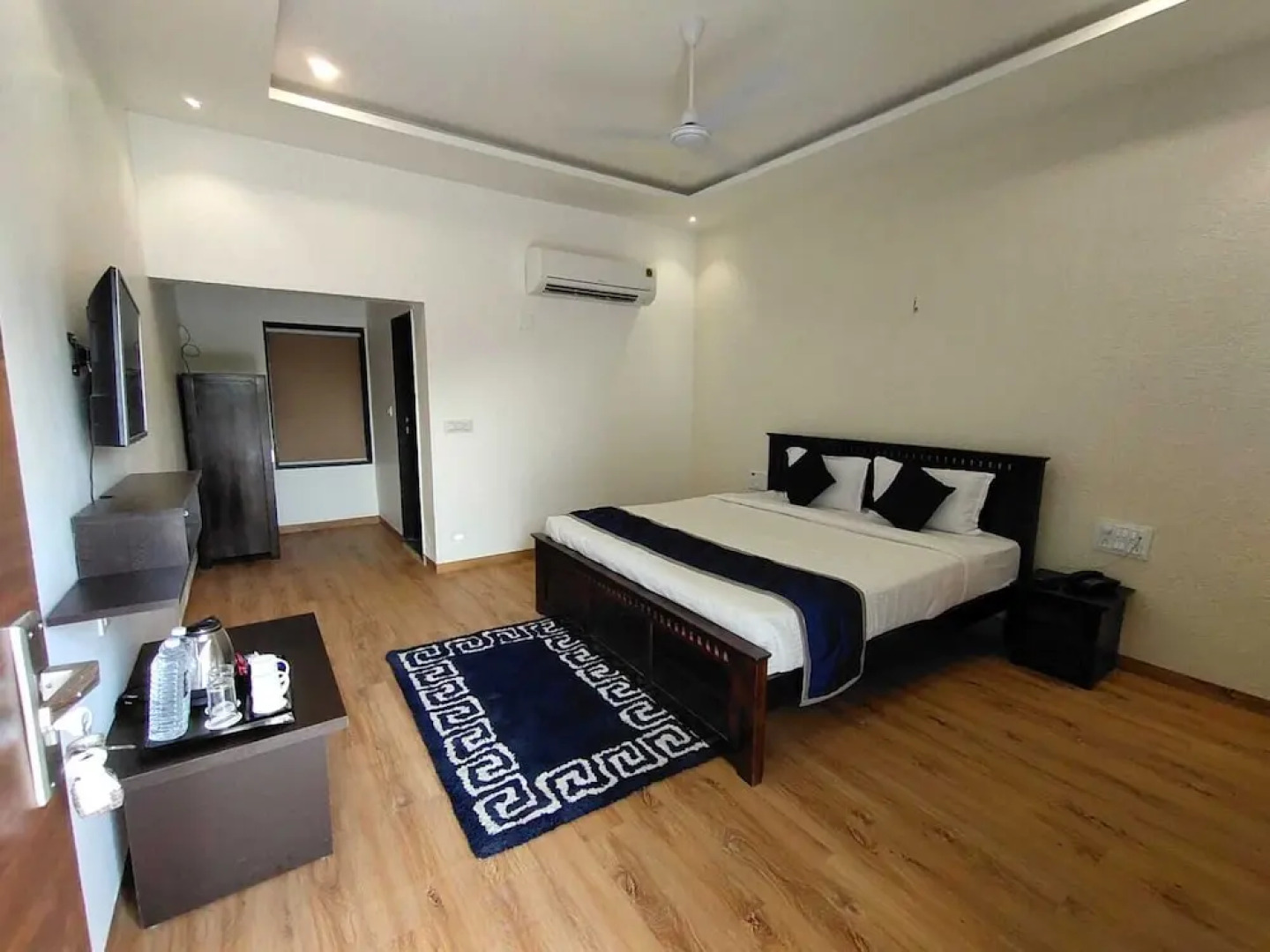 The Desert Den - Little Rann of Kutch