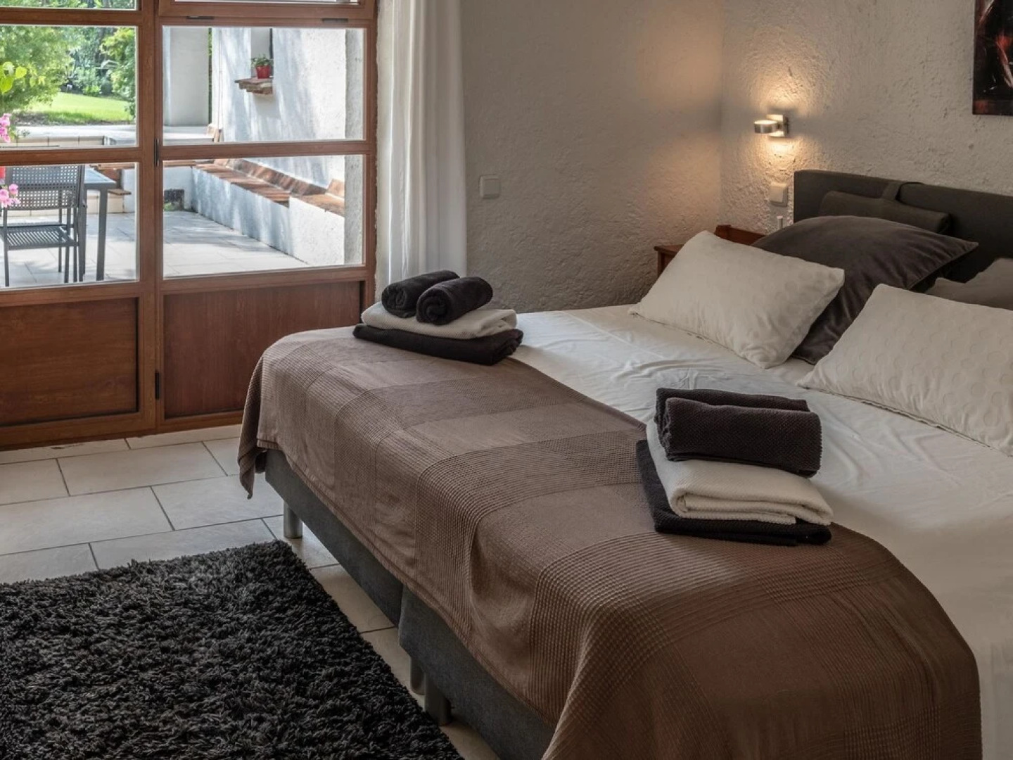 Opulent Villa in Casares With Luxurious Pool House & Jacuzzi