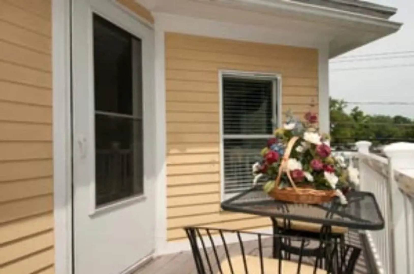 Lily House Bed and Breakfast