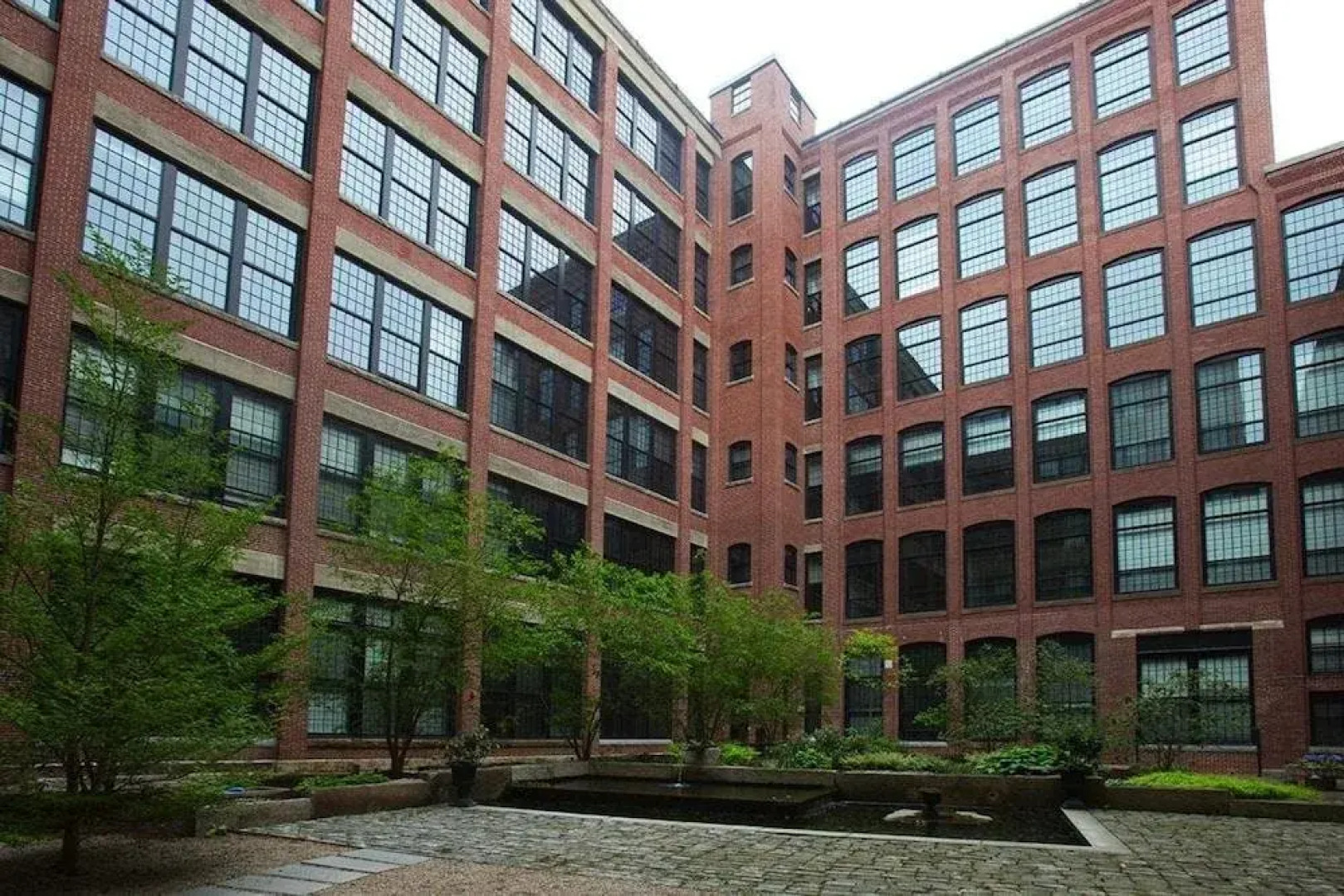 Global Luxury Suites at the Mill