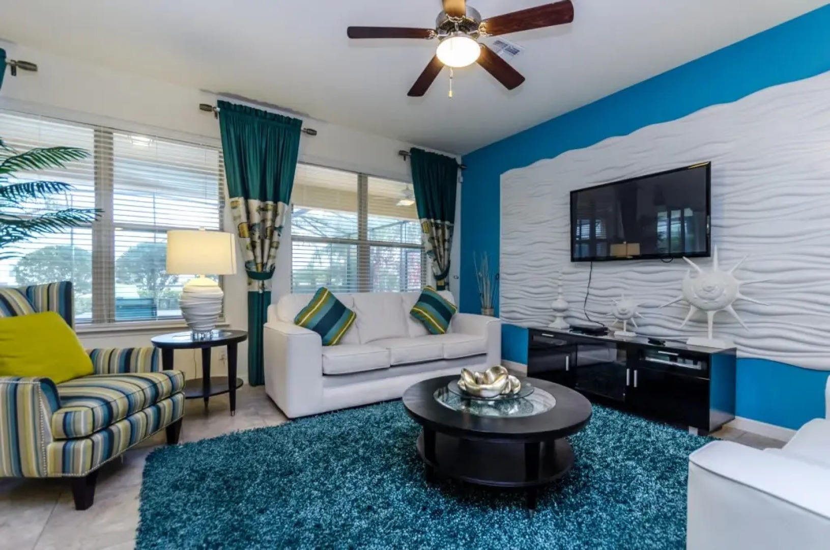 1215yc Stunning Showcase 7 Bed 6 Bath Property