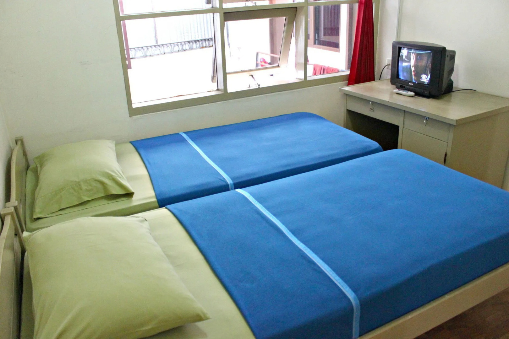 De Sun Pasteur Guest House by HouseinBandung