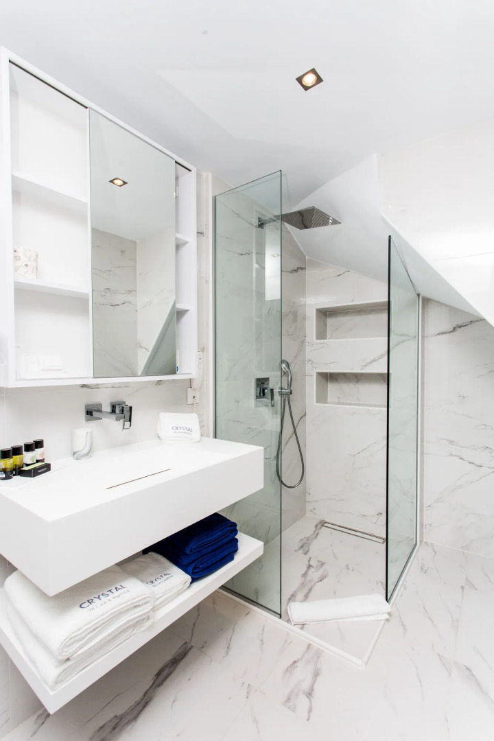 Crystal villas & suites