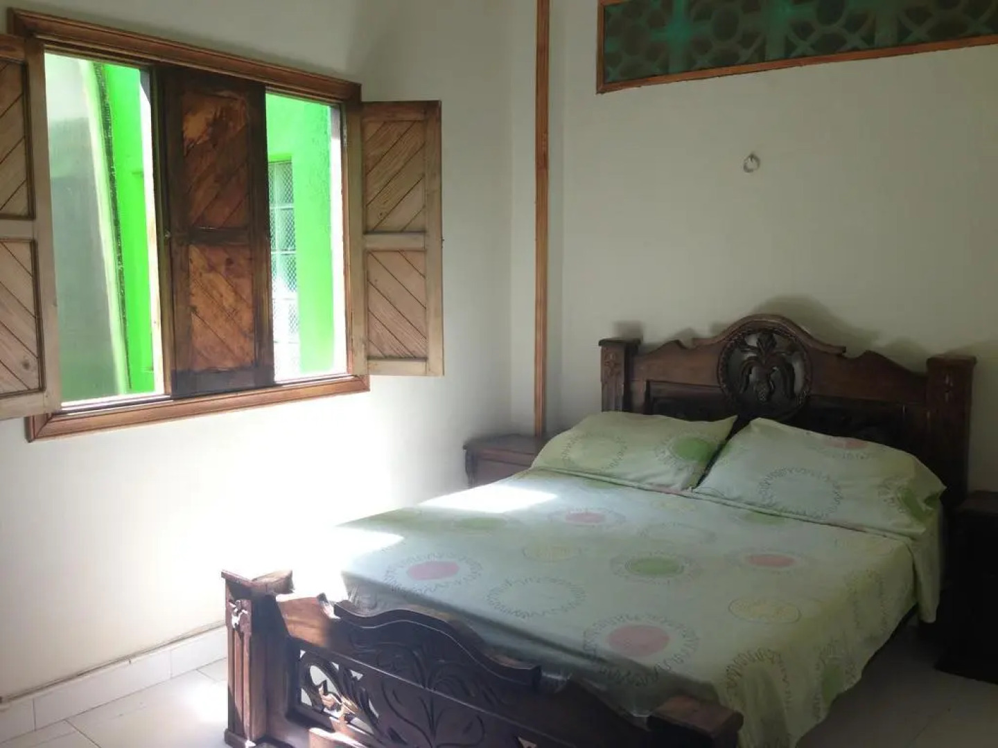 Hostal pelikan taganga