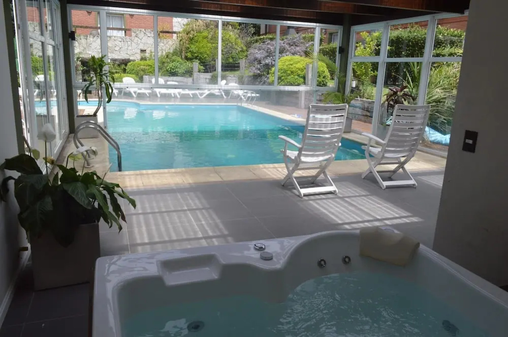 Valeria House Rental Suites