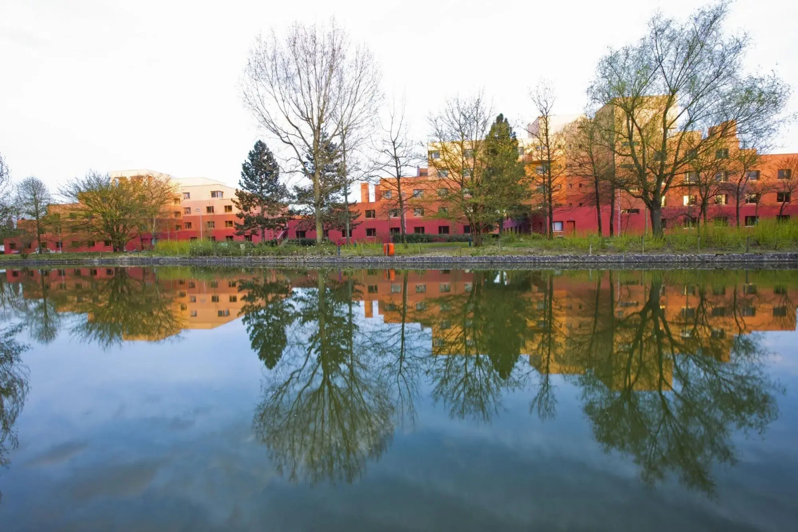 Отель Disney Hotel Santa Fe