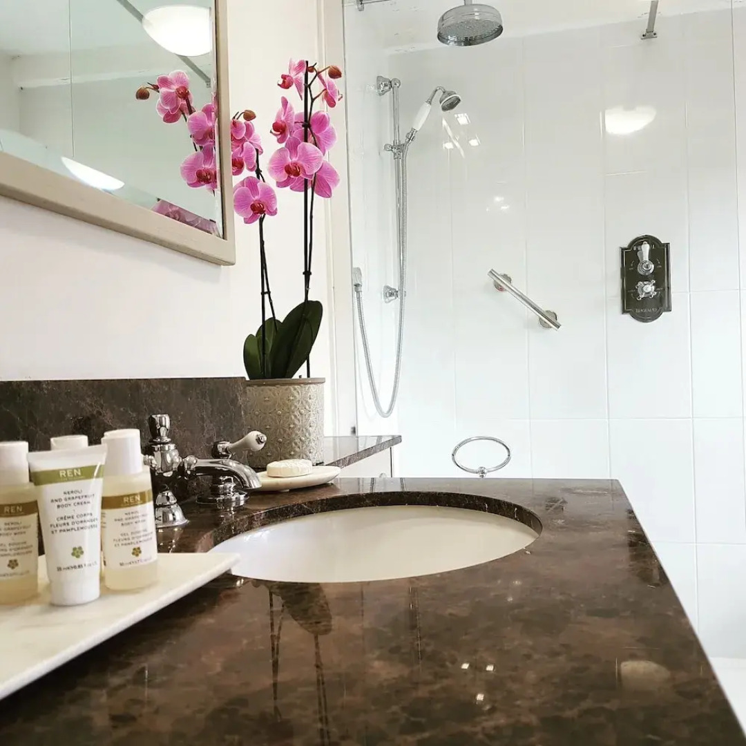 Howard's House Hotel