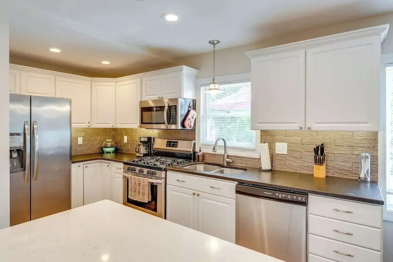 Lakeview Lodge - Stay for 6