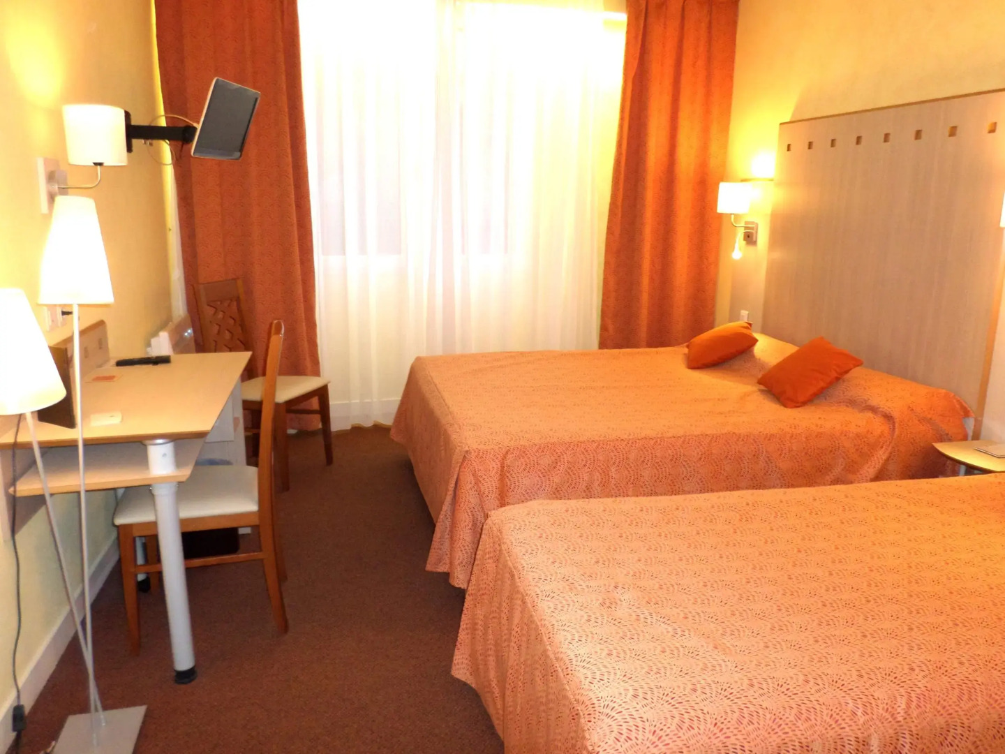 Logis Le Cheval Blanc et Clovis