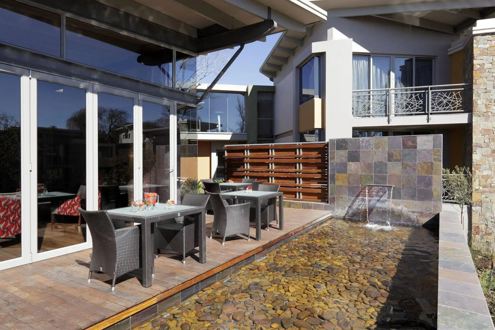 Seven Villa Hotel and Spa