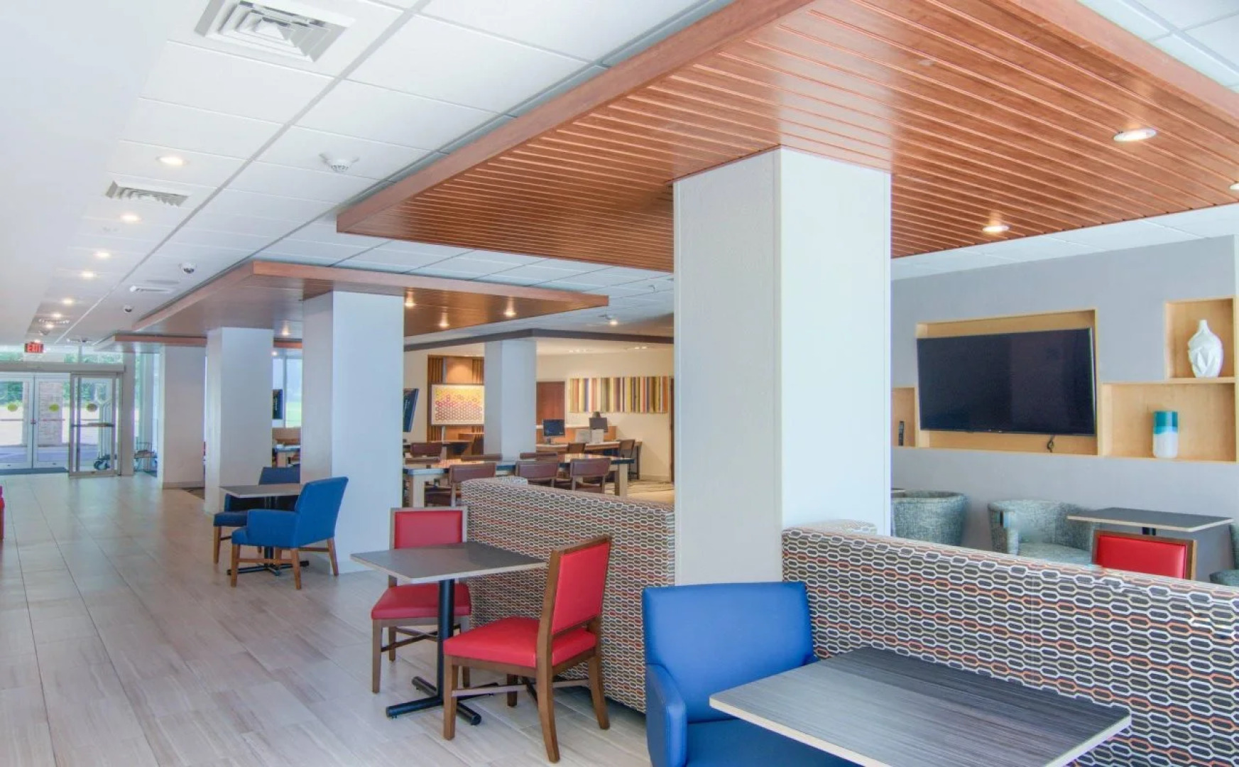 Holiday Inn Express & Suites Mobile - University Area by IHG