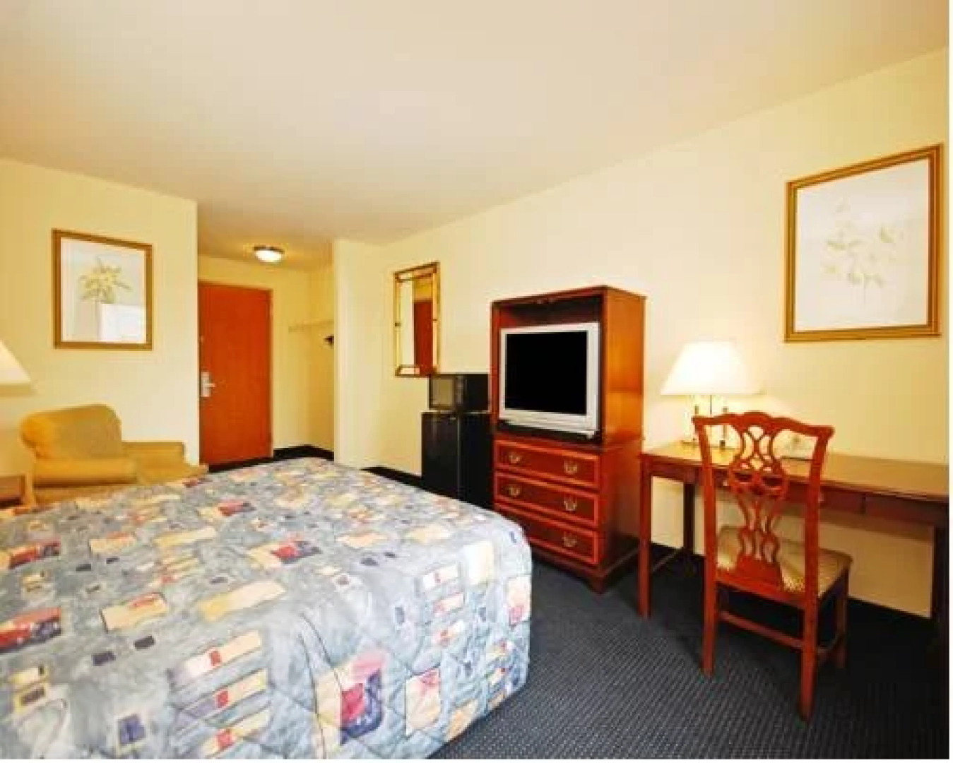 Amelia Inn & Suites