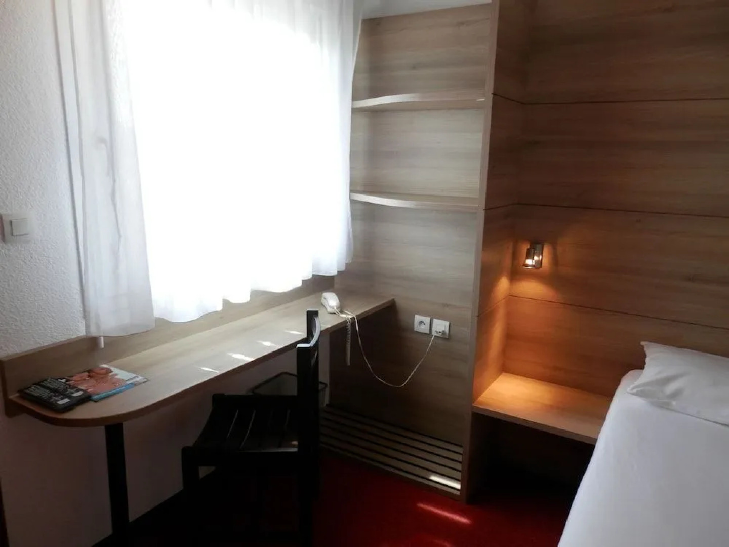 Ever Route 64 Brit Hotel Tarbes Ibos