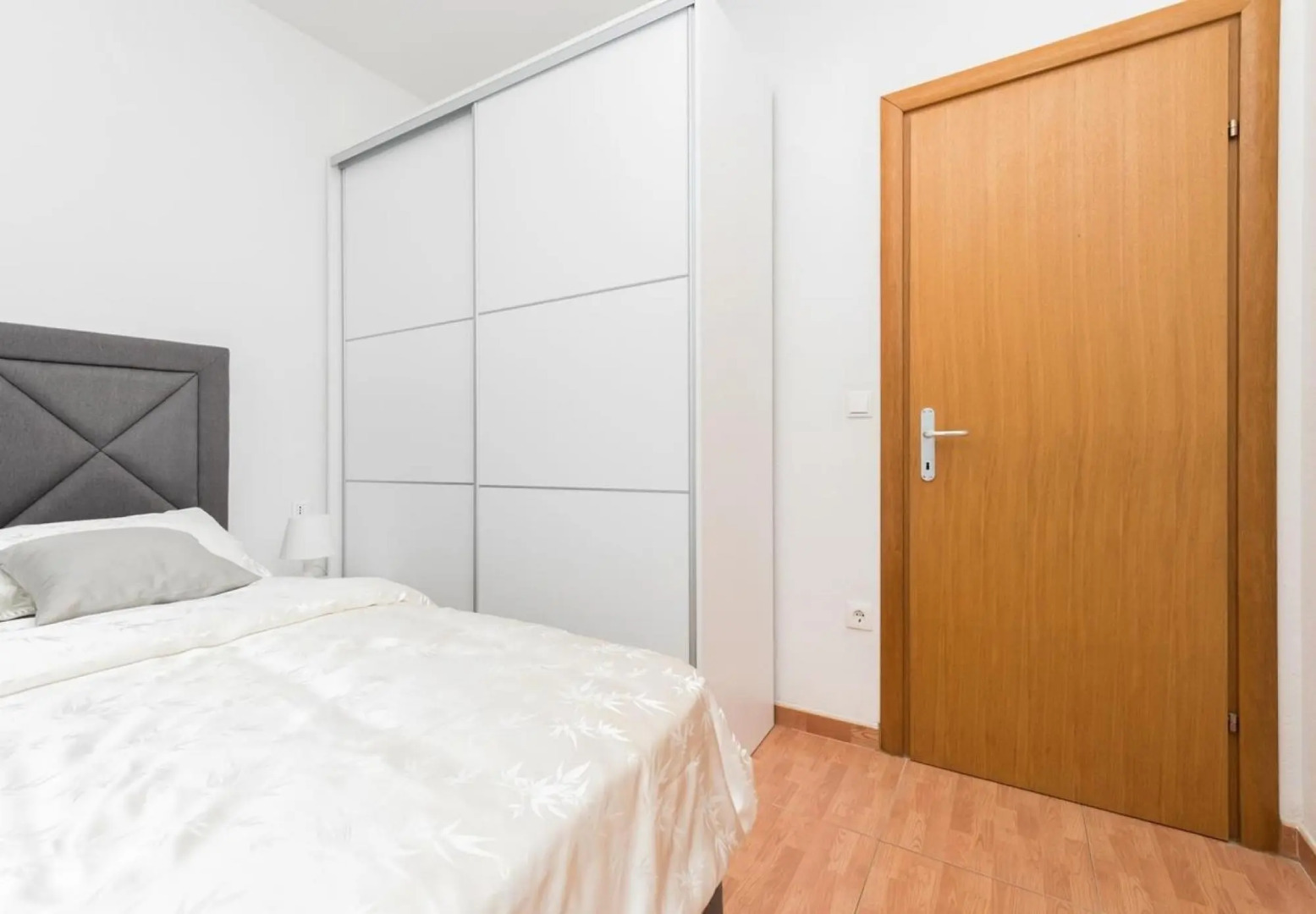 Ivi - 100 m From Pebble Beach - A4