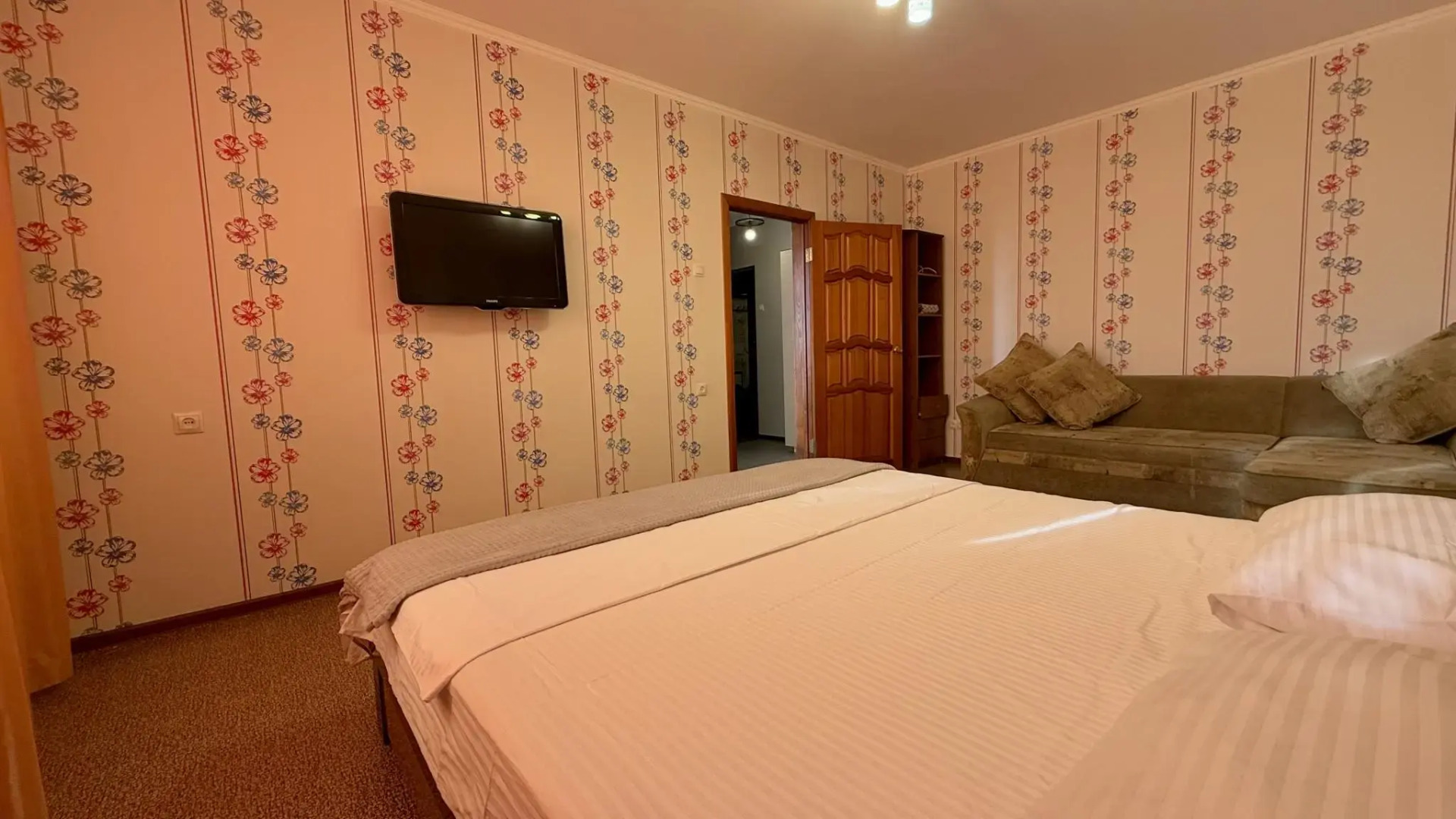 ИнСити на улице 60 лет Октября, 4