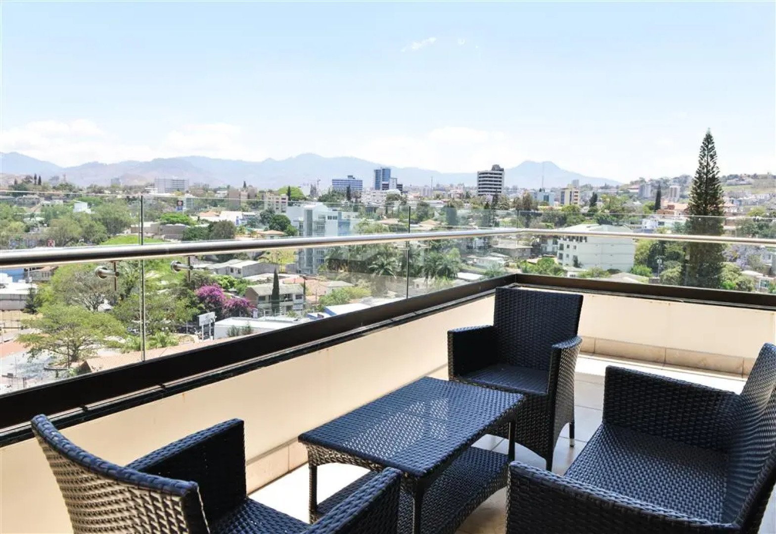 Hotel Plaza Juan Carlos