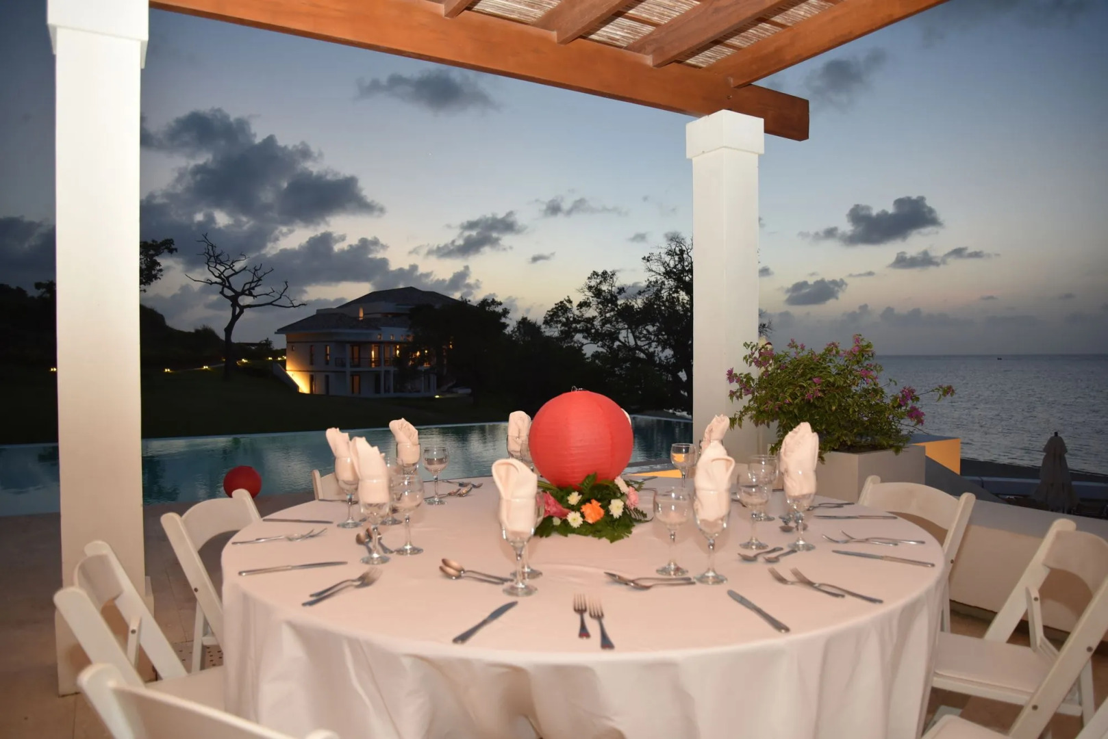 Las Verandas Hotel & Villas