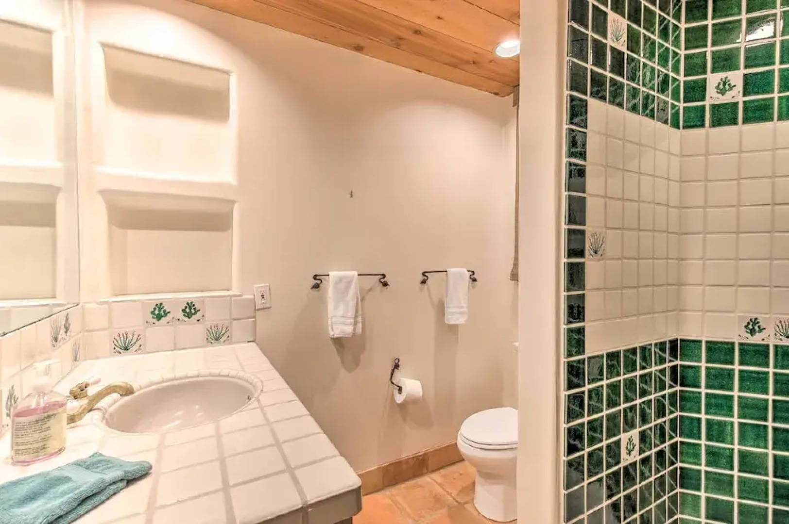 Luxe Adobe Retreat w/ Mountain & Golf Course Views