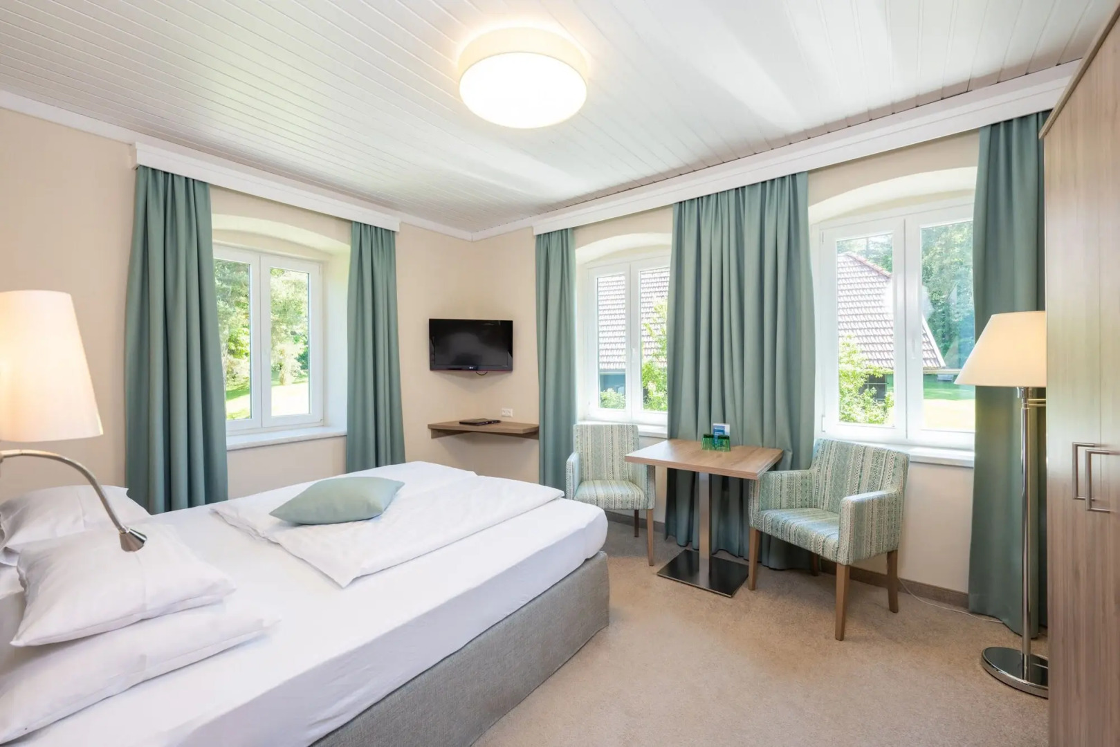 Inselhotel Faakersee