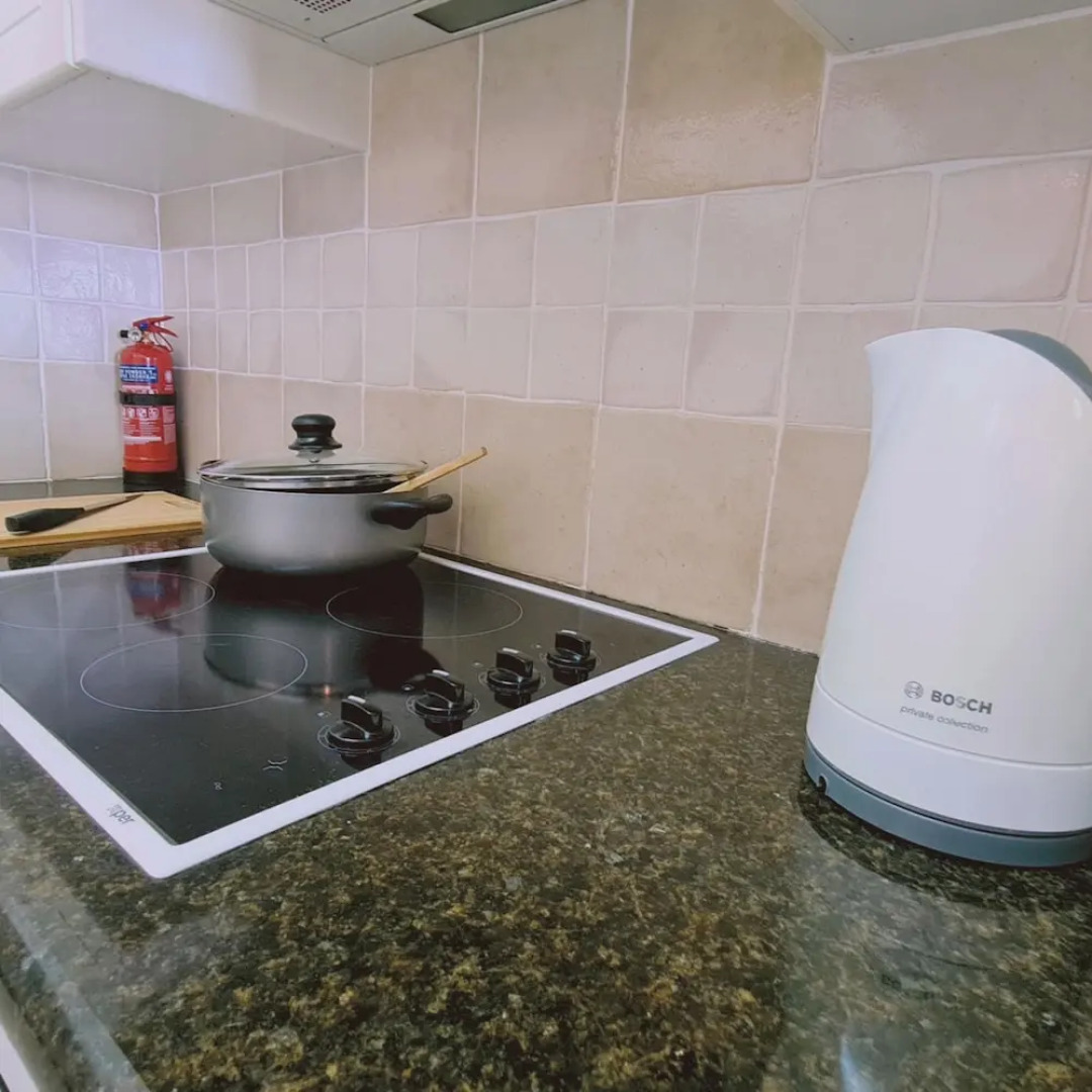 90 TLA - Stay Tala Sea View Apartment