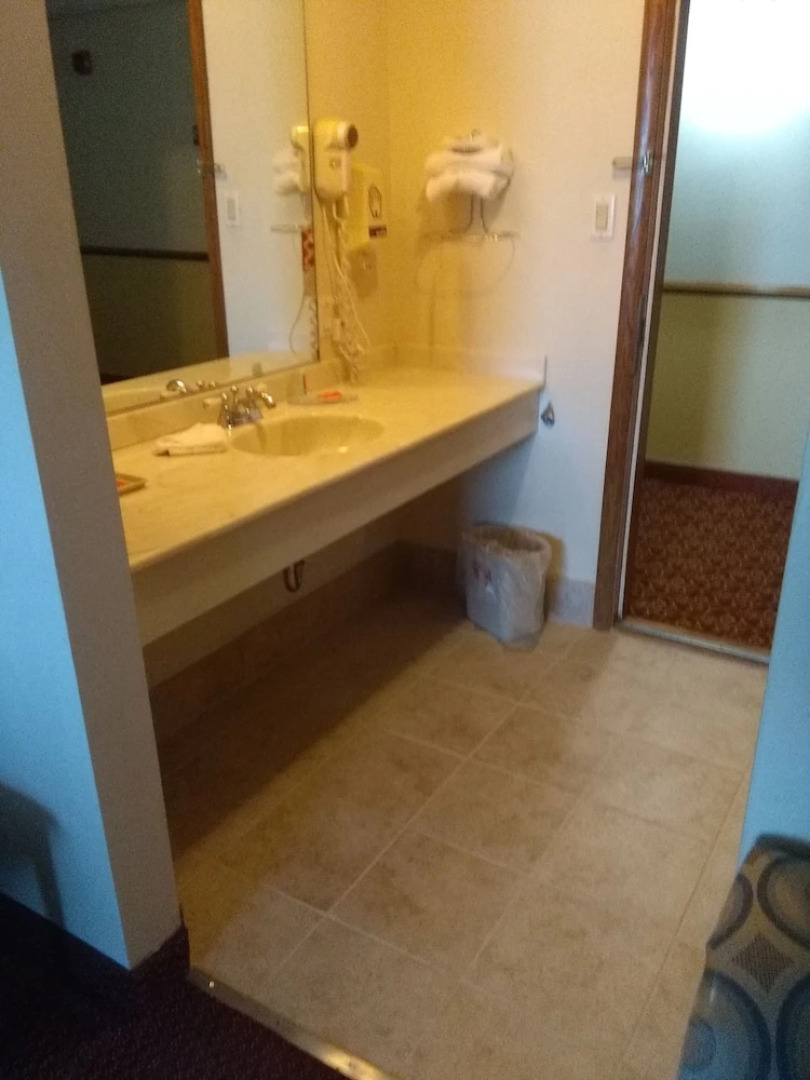 Travelodge By Wyndham Merrill