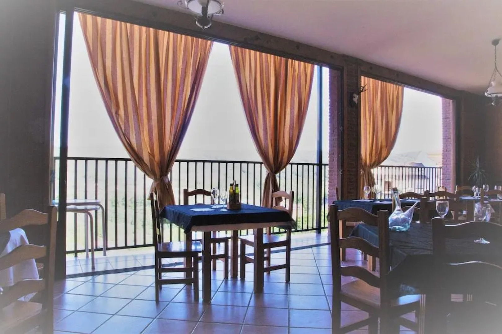 Casa Rural El Yedron