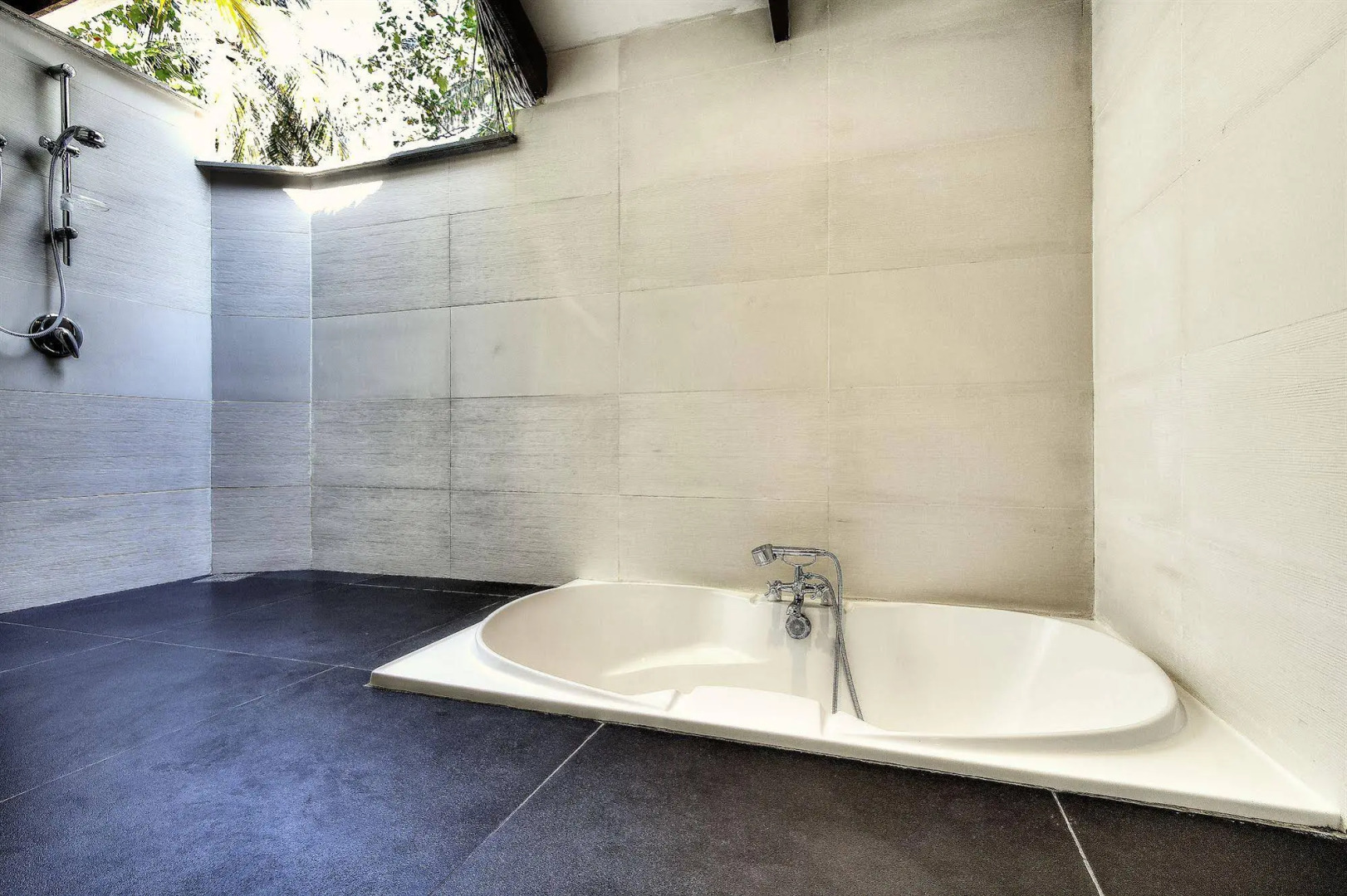 NAKAI Maayafushi Resort