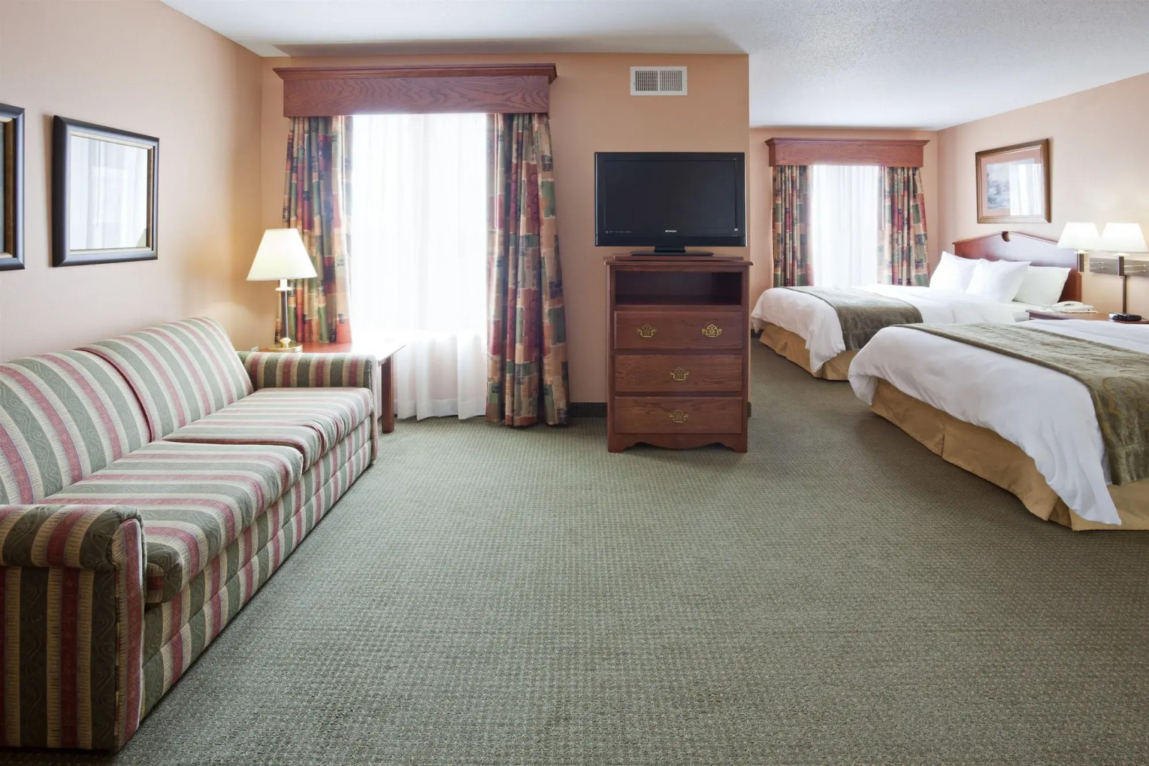 Grandstay Residential Suites Hotel - Sheboygan