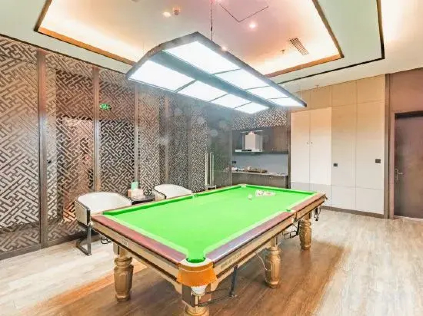 Dongtang Tianmu Narada Hot Spring Holiday Hotel