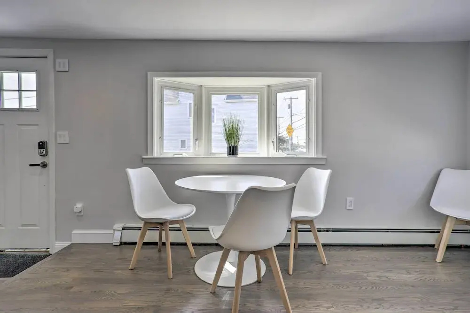 Long Island Home Near Beaches & Golf