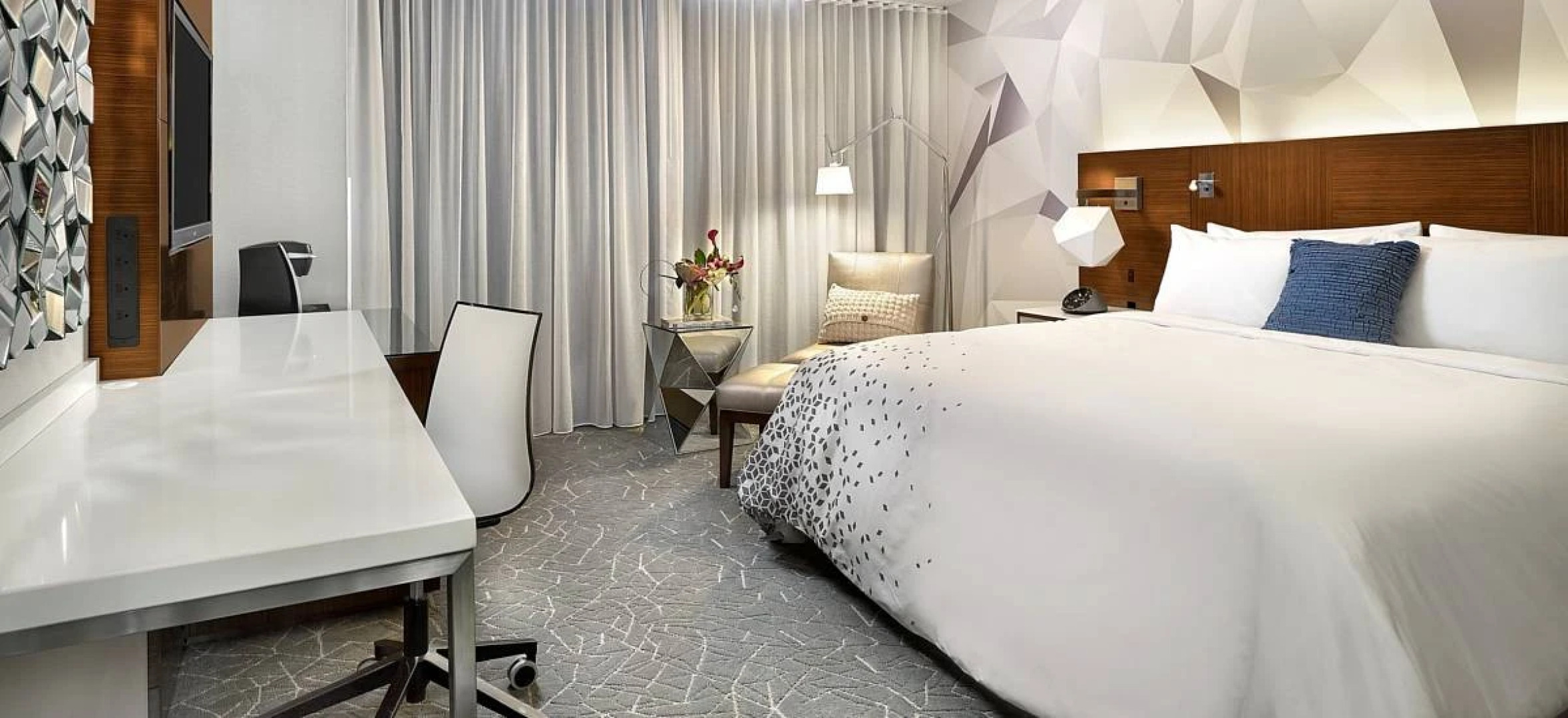 Renaissance Edmonton Airport Hotel