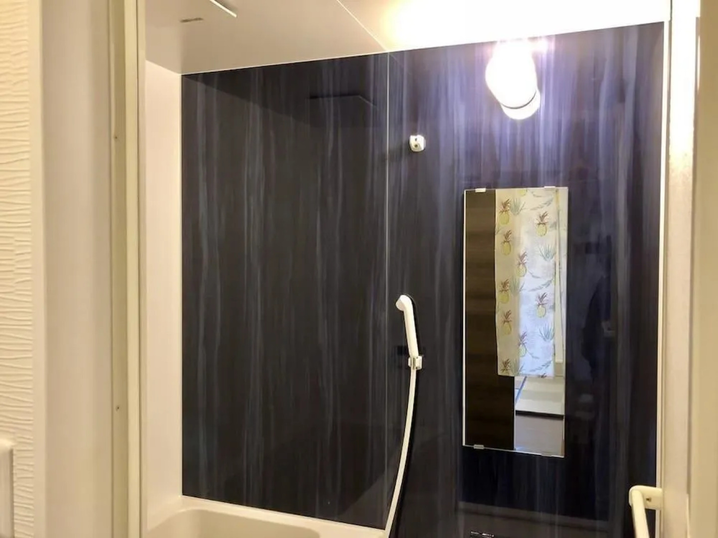 Ricco Mond Hills Apartment House 101