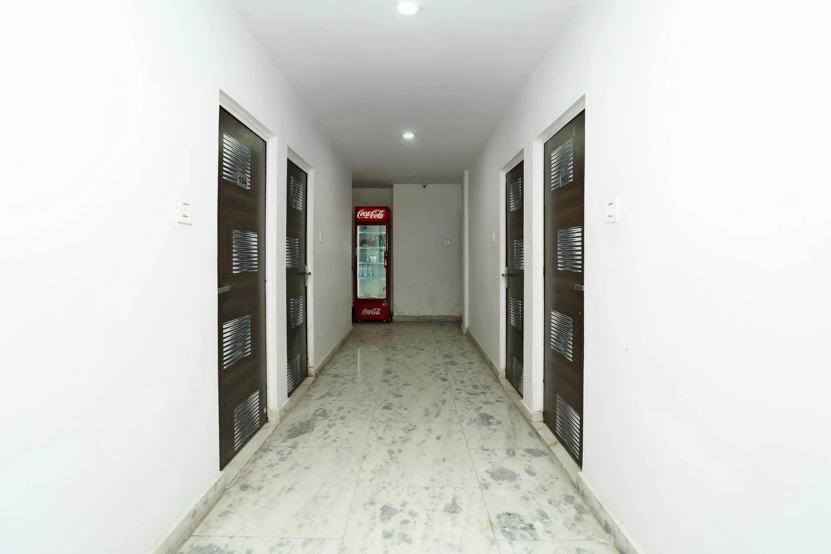 OYO 16904 Hotel Maharaja Palace