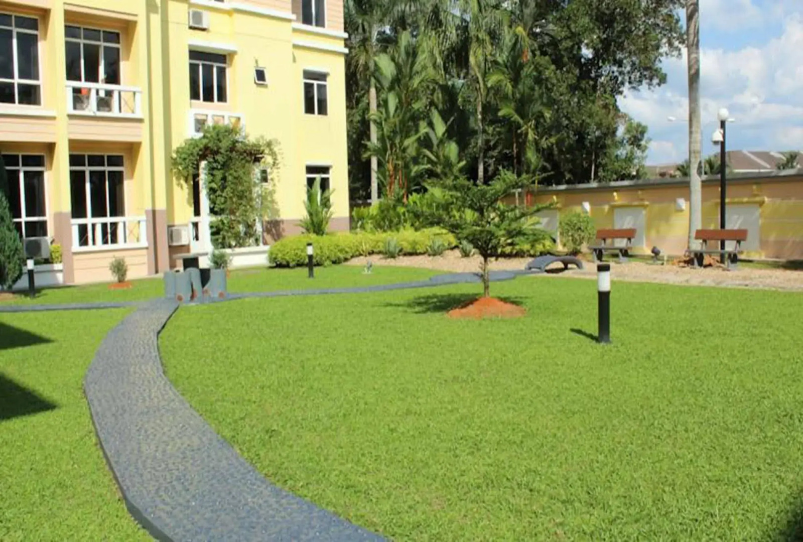 Jinhold Service Apartment