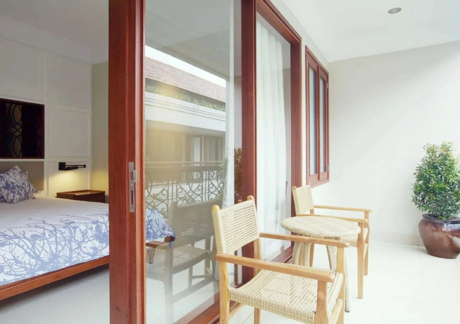 Seminyak Lagoon All Suites Hotel