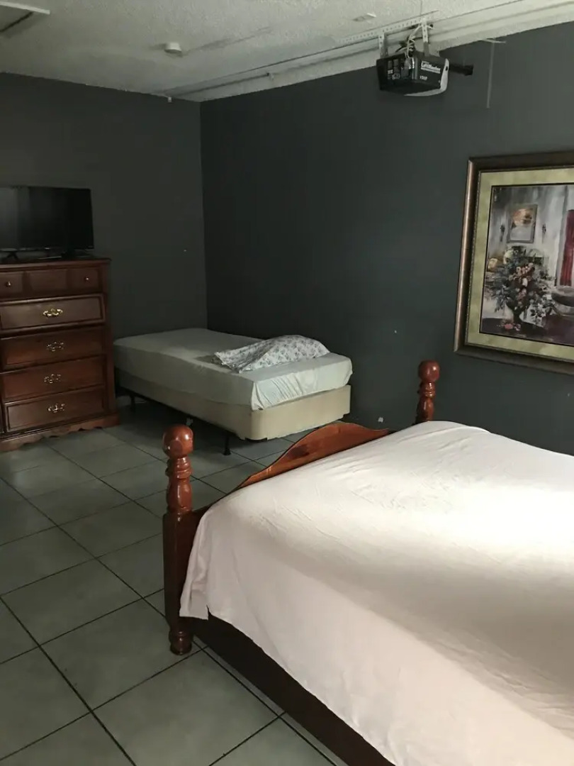 Cozy Guest House Florida Sunrise