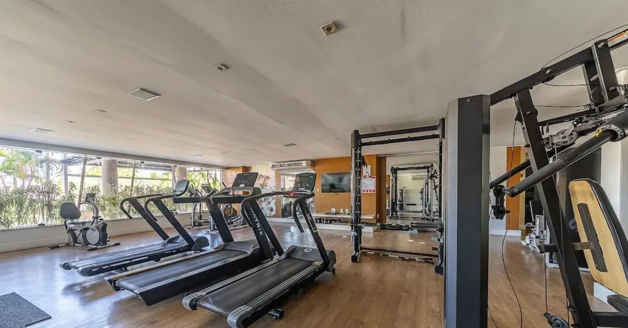 Apto Beira Mar com Vista e Pé na Areia