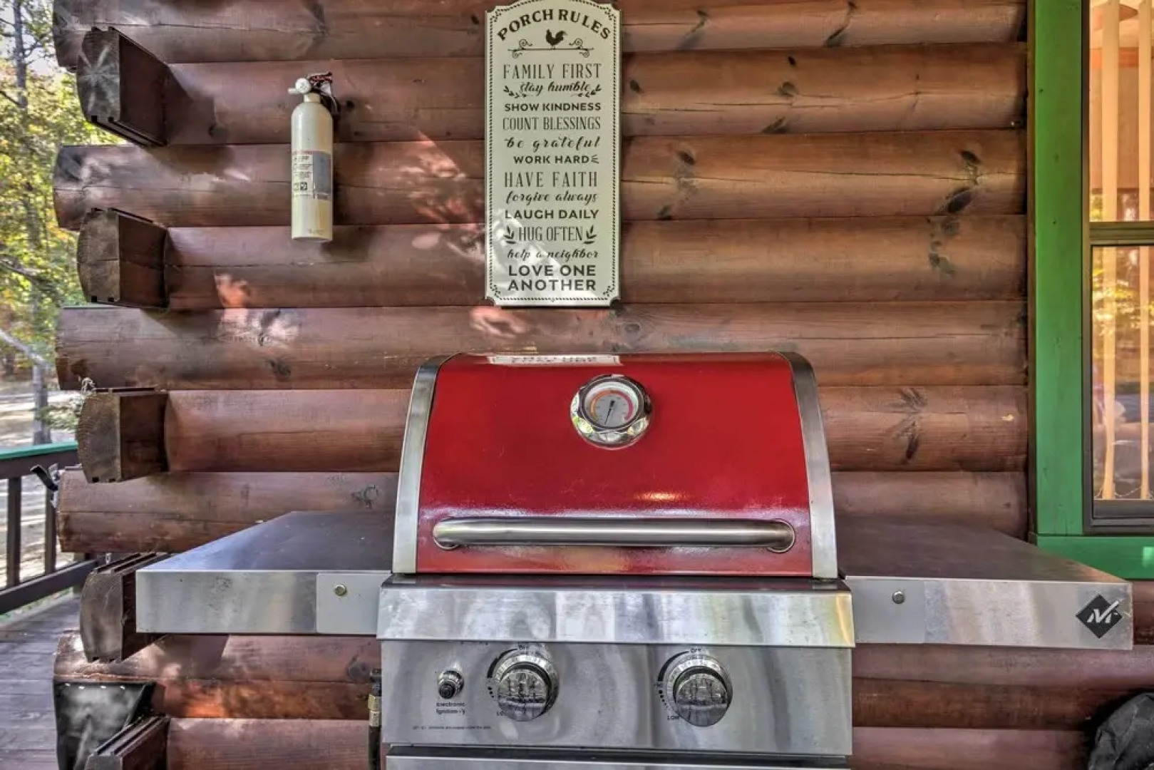 Blairsville Cabin w/ Private Hot Tub!