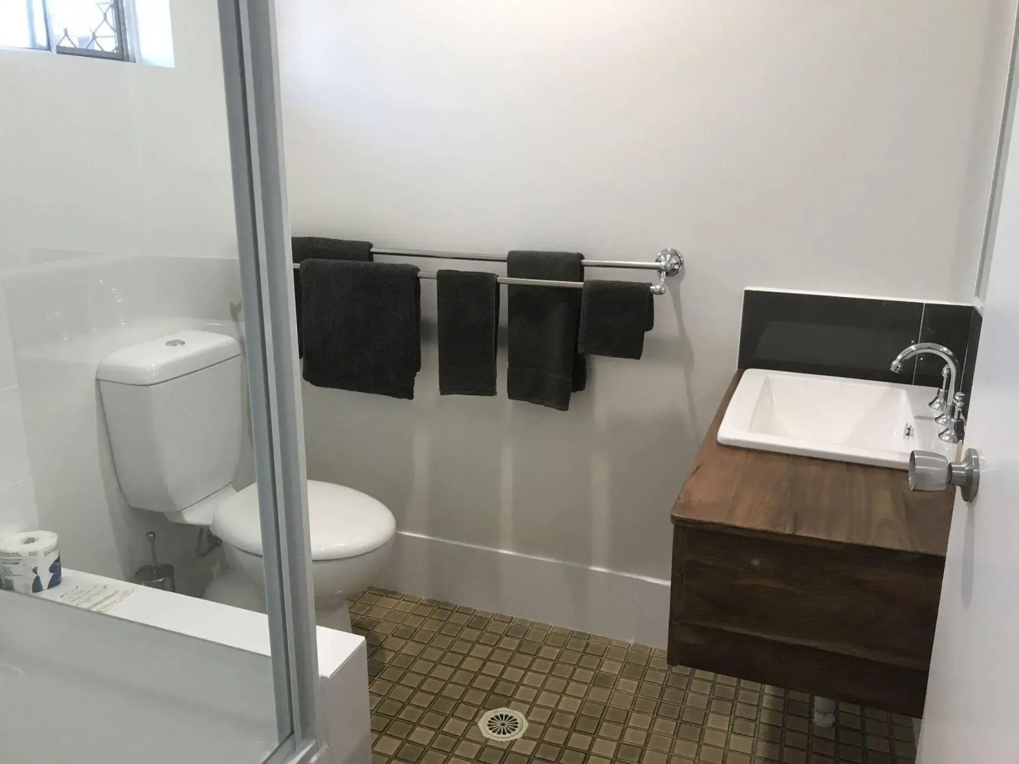 Cooks Endeavour Motor Inn